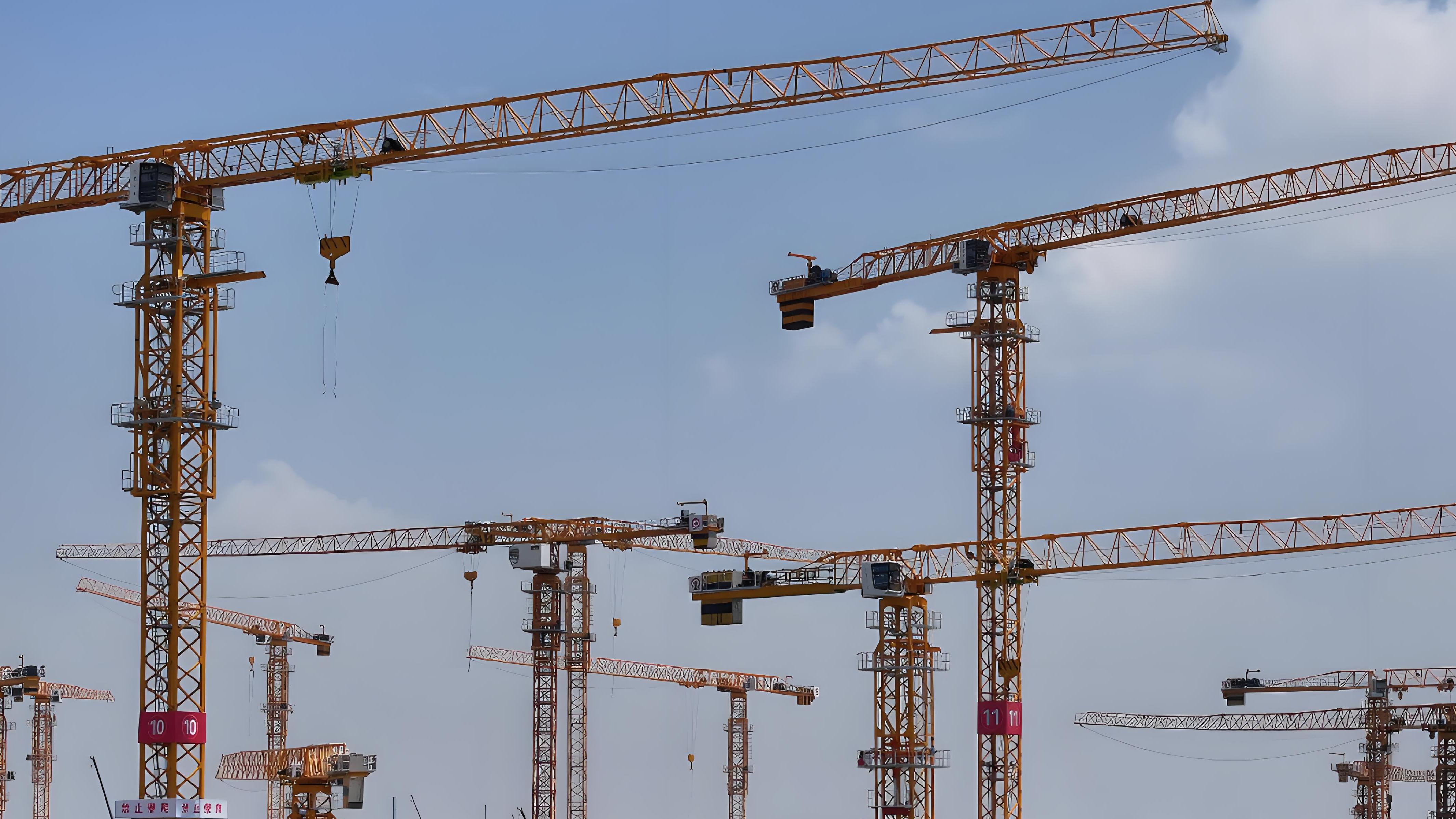 topless tower crane