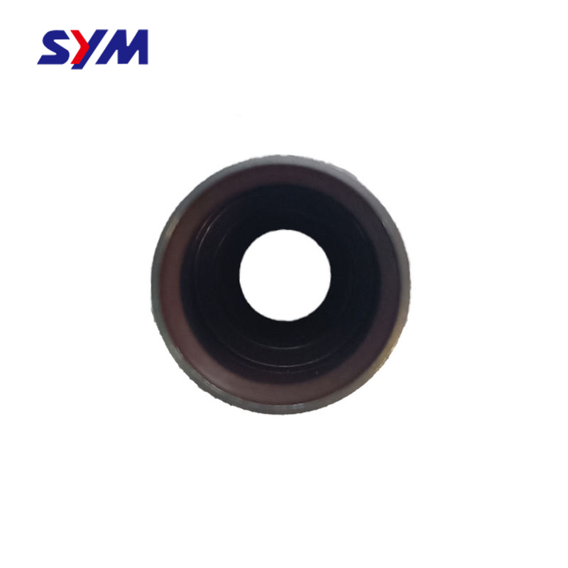 Forklift oil seal replacement component